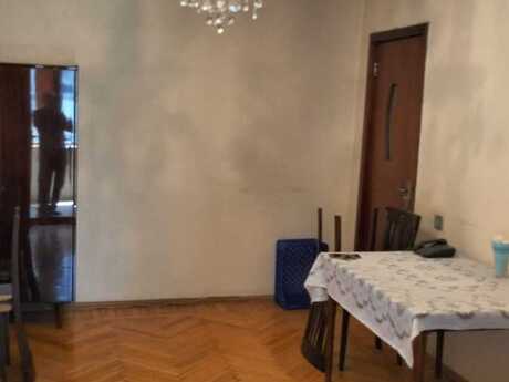 3 otaqlı köhnə tikili - Nizami m. - 85 m²