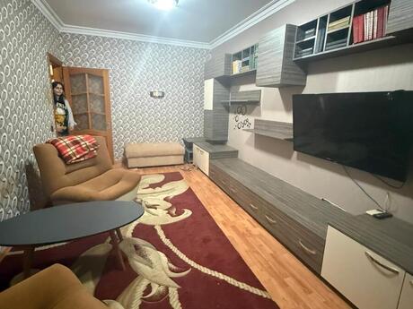 2 otaqlı köhnə tikili - Əhmədli q. - 65 m²