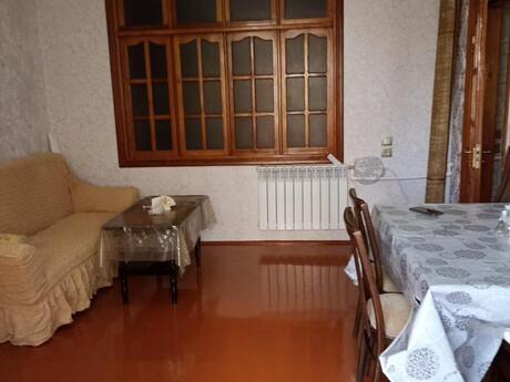 3 otaqlı köhnə tikili - Nizami m. - 75 m²