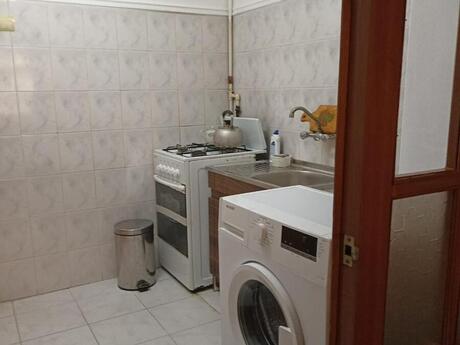 3 otaqlı köhnə tikili - Nizami m. - 75 m²