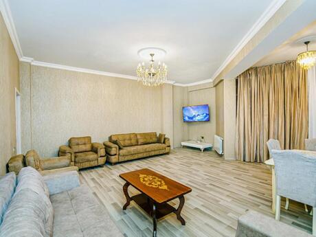 4 otaqlı yeni tikili - 28 May m. - 145 m²