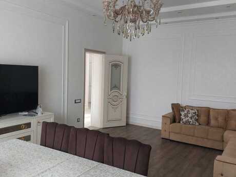 6 otaqlı həyət evi/bağ evi - Nardaran q. - 250 m²