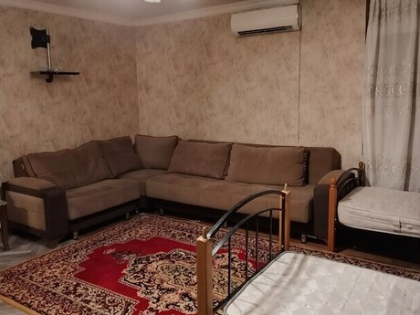 1-комн. вторичка - м. Элмляр Академиясы - 35 м²