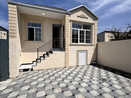 3 otaqlı həyət evi/bağ evi - Saray q. - 80 m²