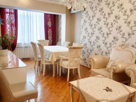 3 otaqlı yeni tikili - 8 Noyabr m. - 70 m²