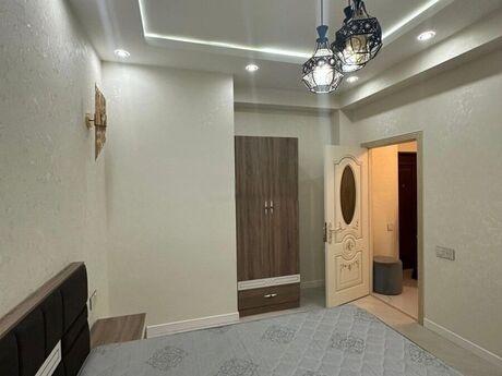 2-комн. новостройка - м. Иншаатчылар - 65 м²