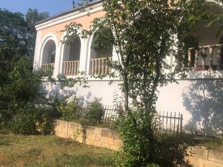 5 otaqlı həyət evi/bağ evi - Novxanı q. - 110 m²