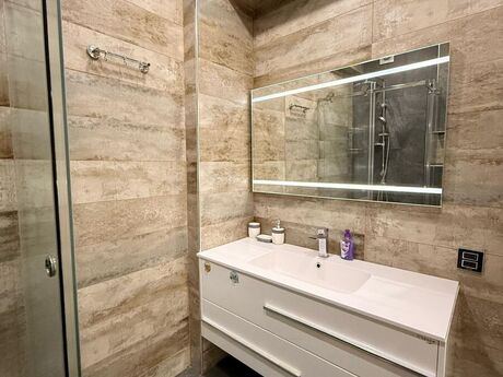 3 otaqlı yeni tikili - Şah İsmayıl Xətai m. - 147 m²