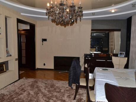 4 otaqlı köhnə tikili - Xalqlar Dostluğu m. - 85 m²