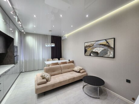 2 otaqlı yeni tikili - 8 Noyabr m. - 80 m²