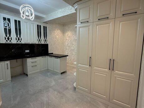 4 otaqlı yeni tikili - Elmlər Akademiyası m. - 190 m²