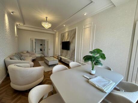 2 otaqlı yeni tikili - İçəri Şəhər m. - 75 m²