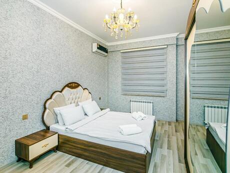 3-комн. новостройка - м. 28 мая - 136 м²