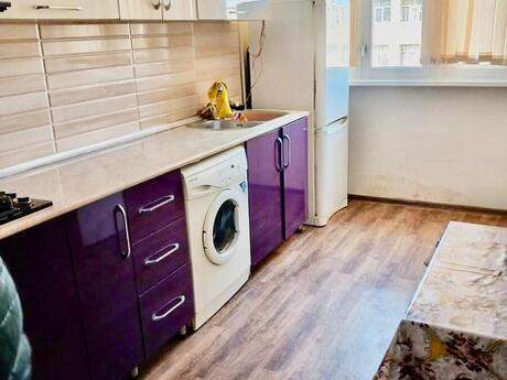 3 otaqlı köhnə tikili - Xalqlar Dostluğu m. - 70 m²