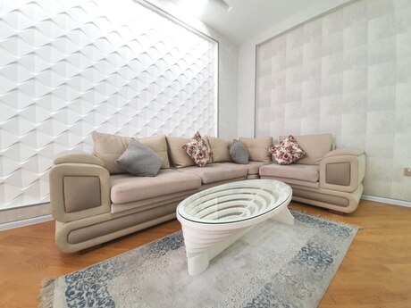 3-комн. новостройка - м. Низами - 95 м²