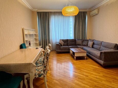 2 otaqlı yeni tikili - Elmlər Akademiyası m. - 100 m²