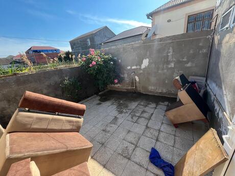 2 otaqlı həyət evi/bağ evi - Binəqədi q. - 60 m²