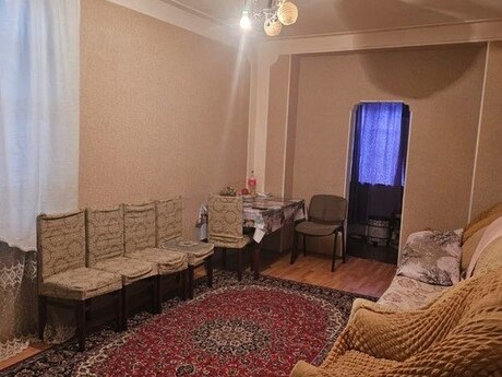 2-комн. вторичка - м. Нефтчиляр - 30 м²