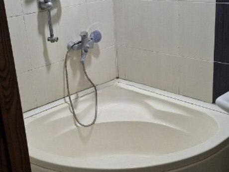 2 otaqlı köhnə tikili - Azadlıq Prospekti m. - 65 m²