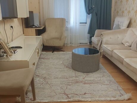 3-комн. вторичка - м. Ази Асланов - 85 м²