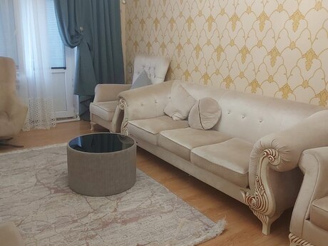 3-комн. вторичка - м. Ази Асланов - 85 м²