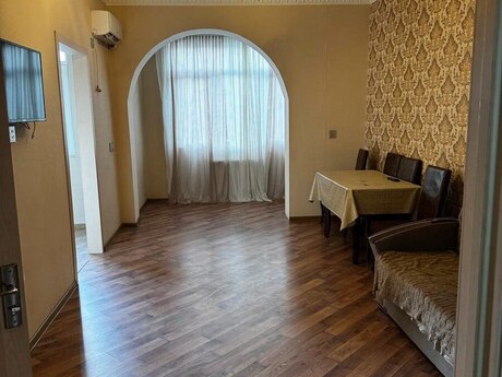 2 otaqlı köhnə tikili - 20 Yanvar m. - 50 m²