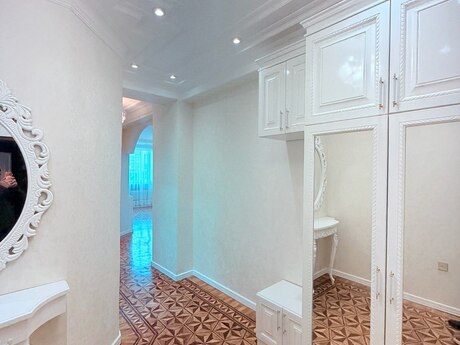 3 otaqlı yeni tikili - Elmlər Akademiyası m. - 83 m²