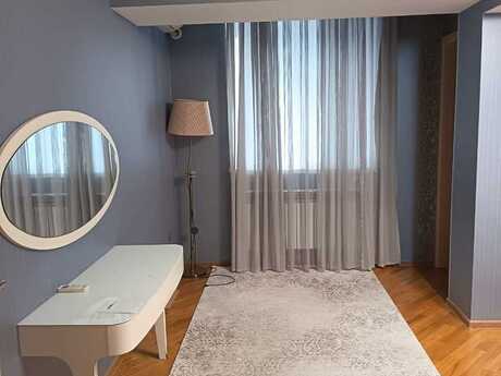 3 otaqlı köhnə tikili - Badamdar q. - 90 m²