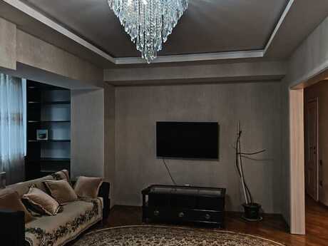 3 otaqlı köhnə tikili - Badamdar q. - 90 m²