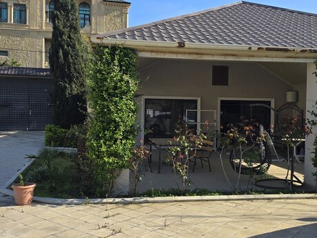 4 otaqlı həyət evi/bağ evi - Şüvəlan q. - 120 m²