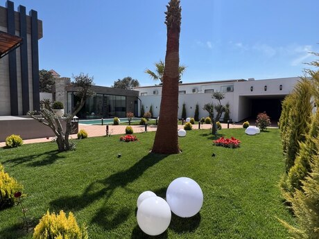 5 otaqlı həyət evi/bağ evi - Mərdəkan q. - 250 m²