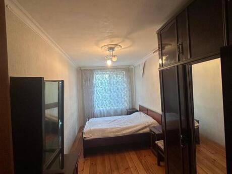 2-комн. вторичка - м. Элмляр Академиясы - 62 м²