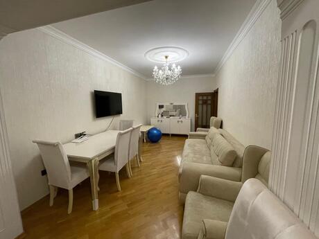 2 otaqlı köhnə tikili - Memar Əcəmi m. - 70 m²