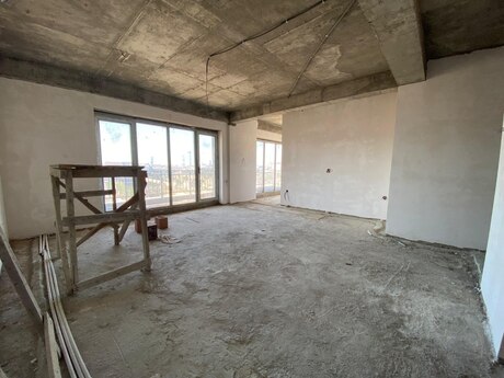 4 otaqlı yeni tikili - Ağ şəhər q. - 157 m²