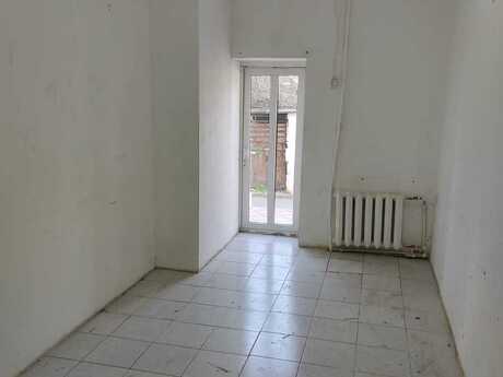 Объект - м. Элмляр Академиясы - 15 м²
