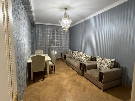 2-комн. новостройка - Хатаинский р. - 71 м²