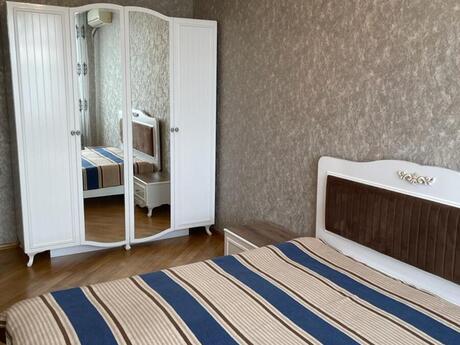 3 otaqlı yeni tikili - 28 May m. - 170 m²