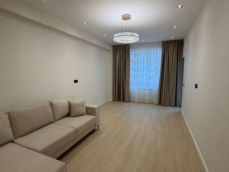 4-комн. новостройка - м. 20 января - 130 м²