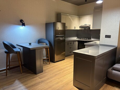 3-комн. новостройка - Насиминский  р. - 120 м²
