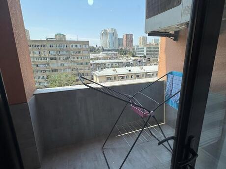 3 otaqlı yeni tikili - Elmlər Akademiyası m. - 140 m²