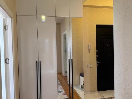 3-комн. новостройка - м. Кара Караев - 108 м²