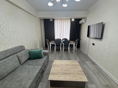 2-комн. новостройка - Хатаинский р. - 73 м²