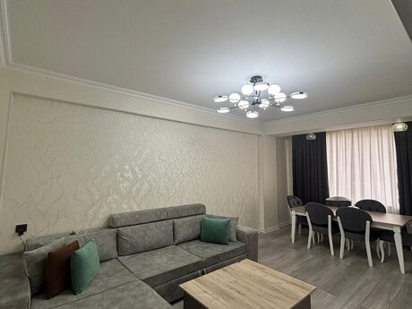 2-комн. новостройка - Хатаинский р. - 73 м²