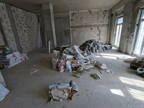 4 otaqlı yeni tikili - Ağ şəhər q. - 144 m²