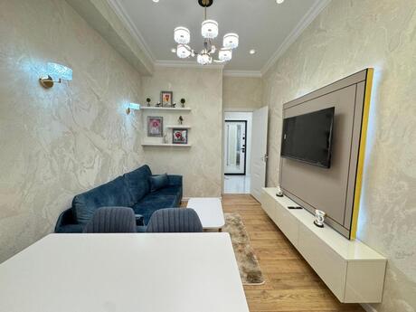 2-комн. новостройка - м. Кара Караев - 11 м²