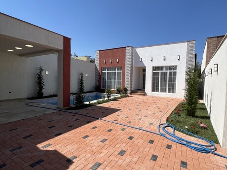 4 otaqlı həyət evi/bağ evi - Şüvəlan q. - 120 m²