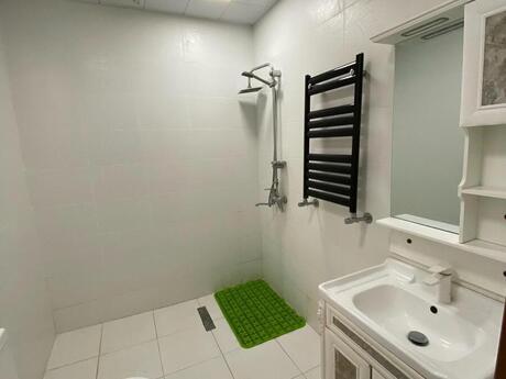 3-комн. новостройка - м. Кара Караев - 110 м²