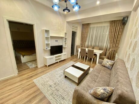 2-комн. новостройка - м. 28 мая - 60 м²