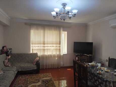 4-комн. вторичка - м. Элмляр Академиясы - 115 м²