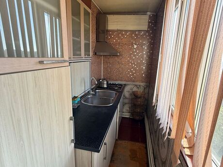 3 otaqlı köhnə tikili - Xətai r. - 65 m²